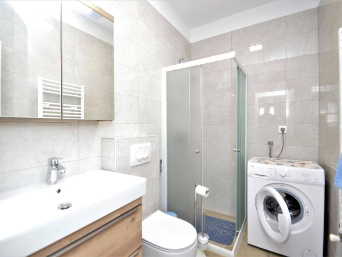 Apartment Bellevue - Pul332 By Interhome Pjescana Uvala Bagian luar foto